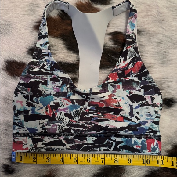 Lululemon Break Free Sports Bra size 2 - Picture 5 of 7